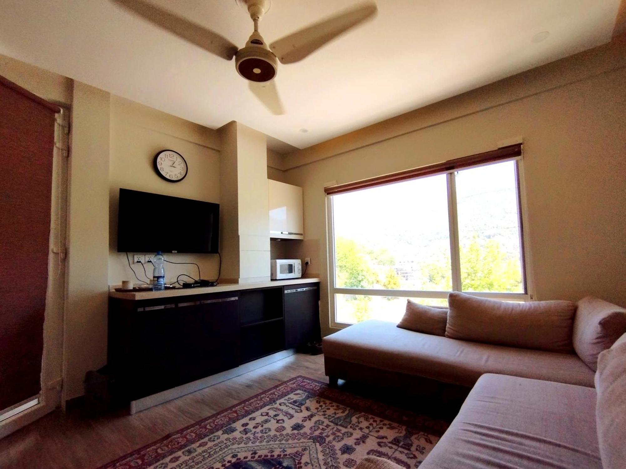 Midway Apartment Murree Exterior photo